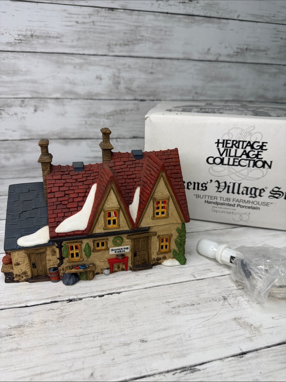 Dept 56 Dickens Heritage Christmas Village Series Butter Tub Farmhouse 58337